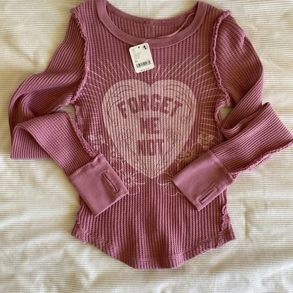 Free People heart Graphic Long Sleeve Tee - Picture 4 of 6